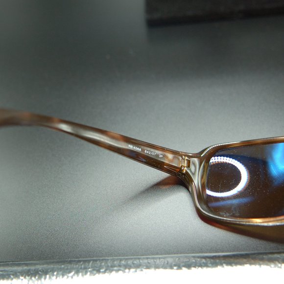 Ray Ban Sun Glasses - Picture 5 of 9